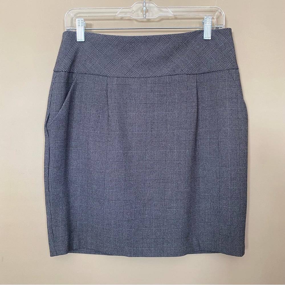 Forever 21 Gray Plaid Pencil Skirt with Pockets!